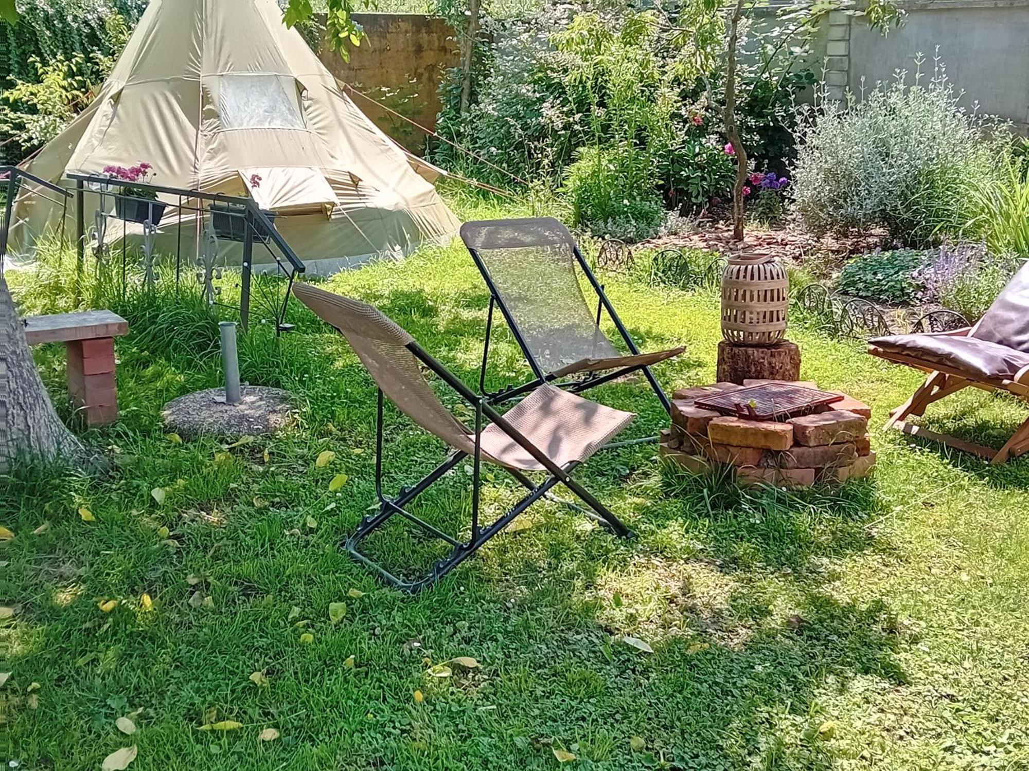 Indian Tent Tipi In Shared Lot And Shared Bathroom Mrse Exterior foto